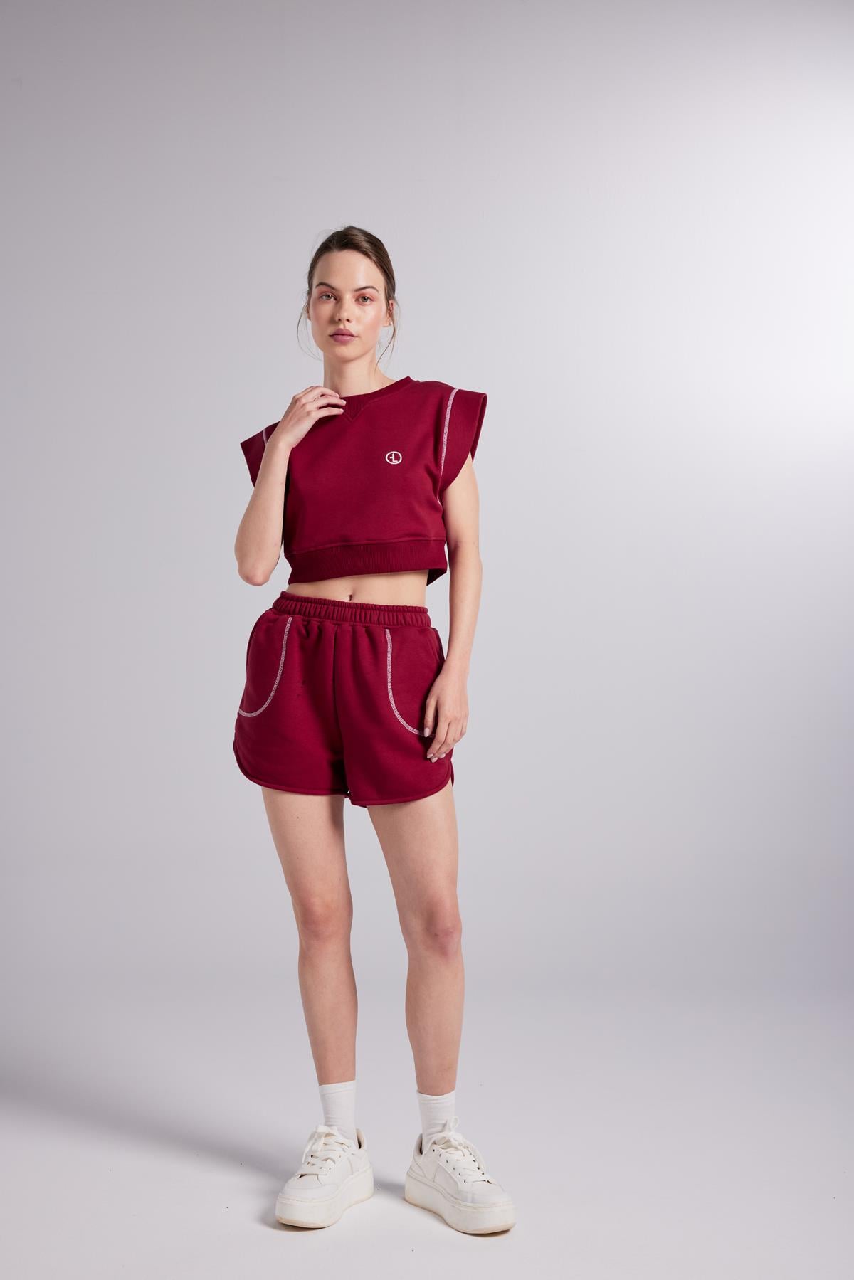 Beli Lastikli Kontrast Dikişli Mini Rhode Şort Bordo