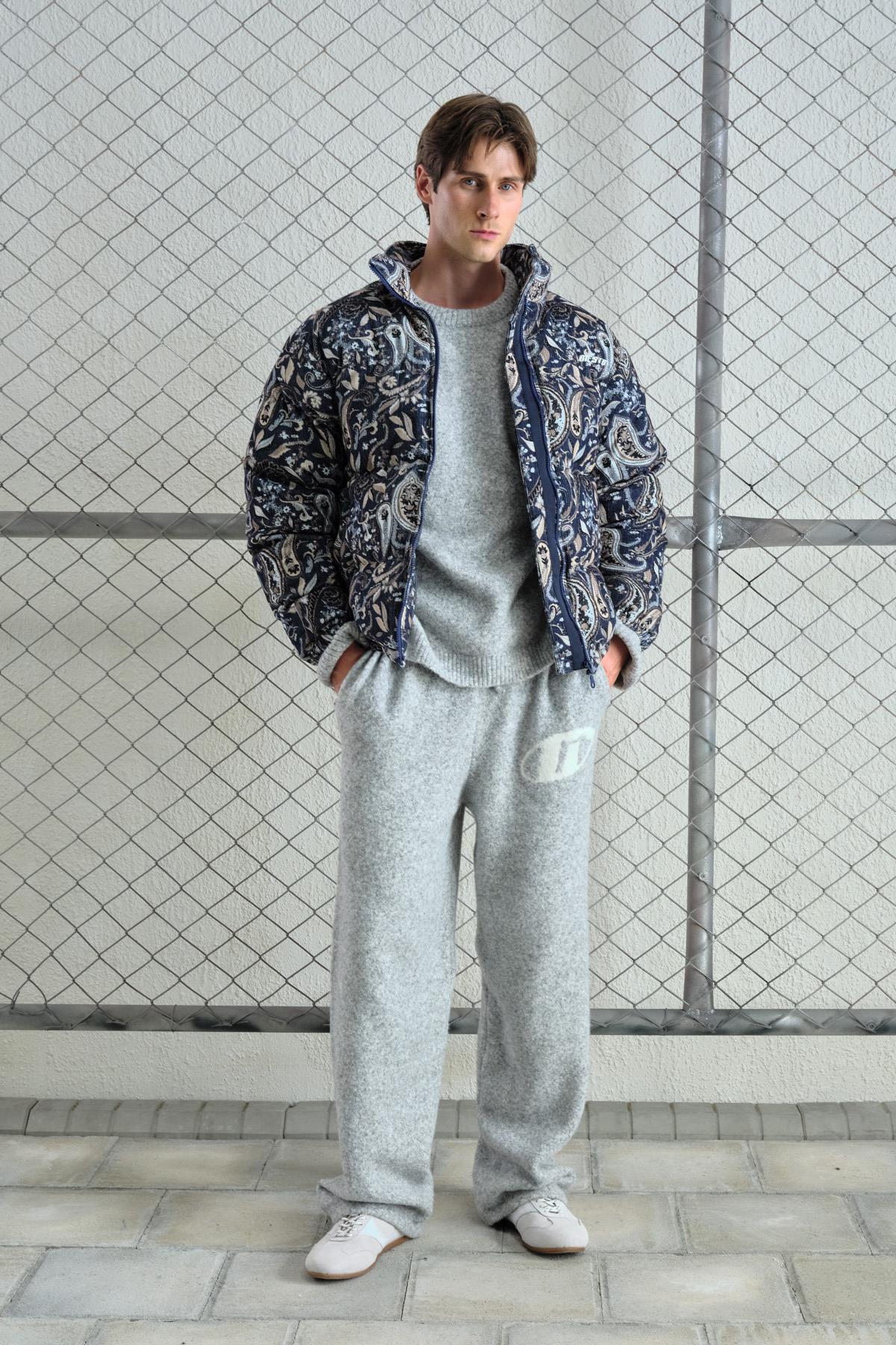 DESENLİ KADİFE ŞİŞME LACİVERT MONT