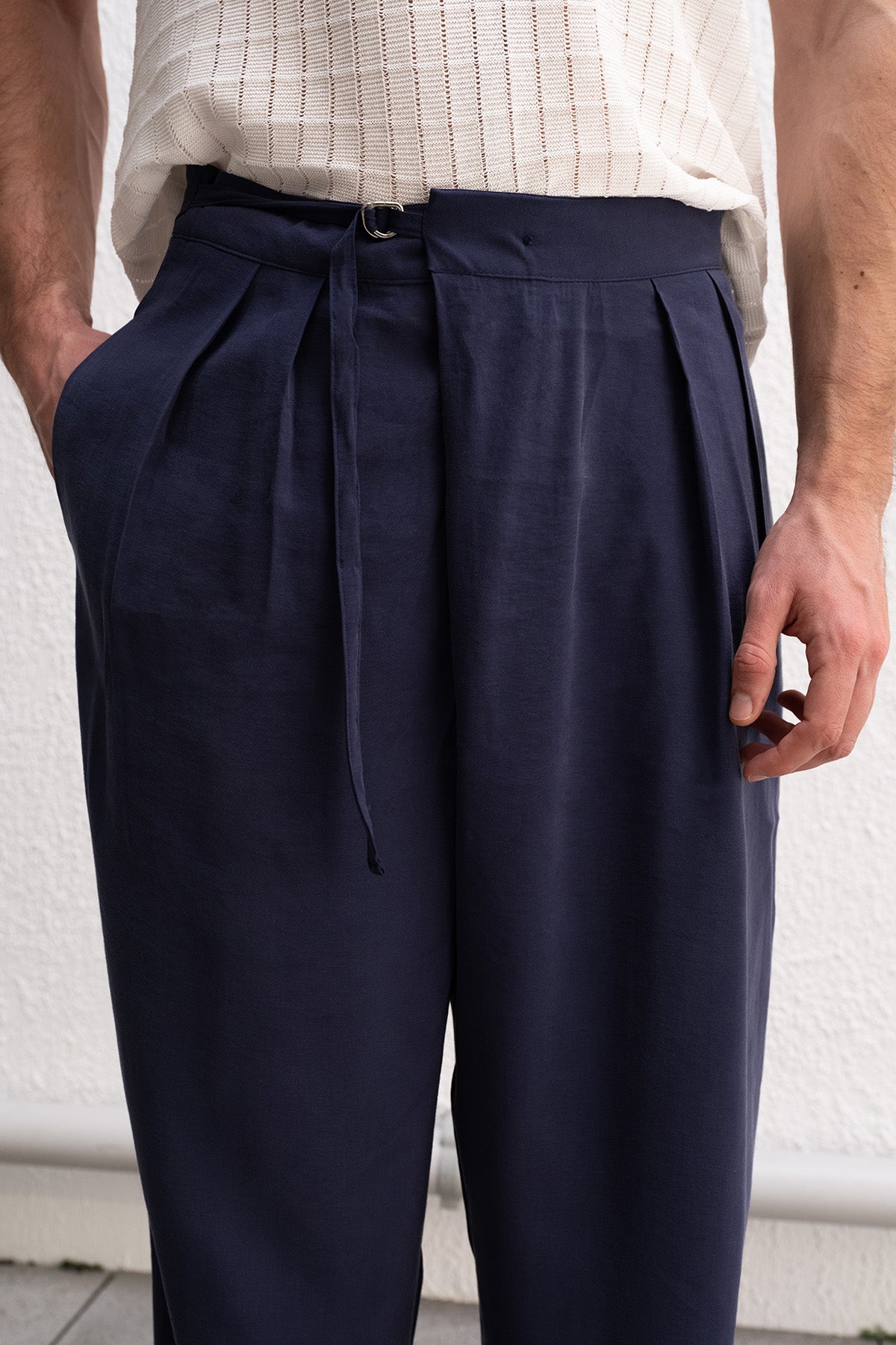 DÖKÜMLÜ KEMER DETAYLI LACİVERT PANTOLON - LACİVERT XL