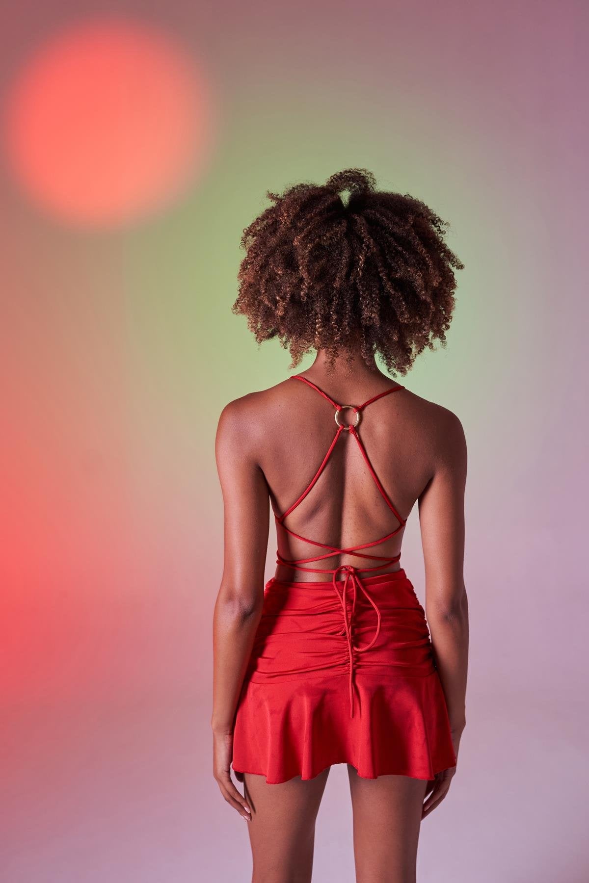 Yüksek Bel Büzgü Detaylı Mini Delphi Etek Kırmızı