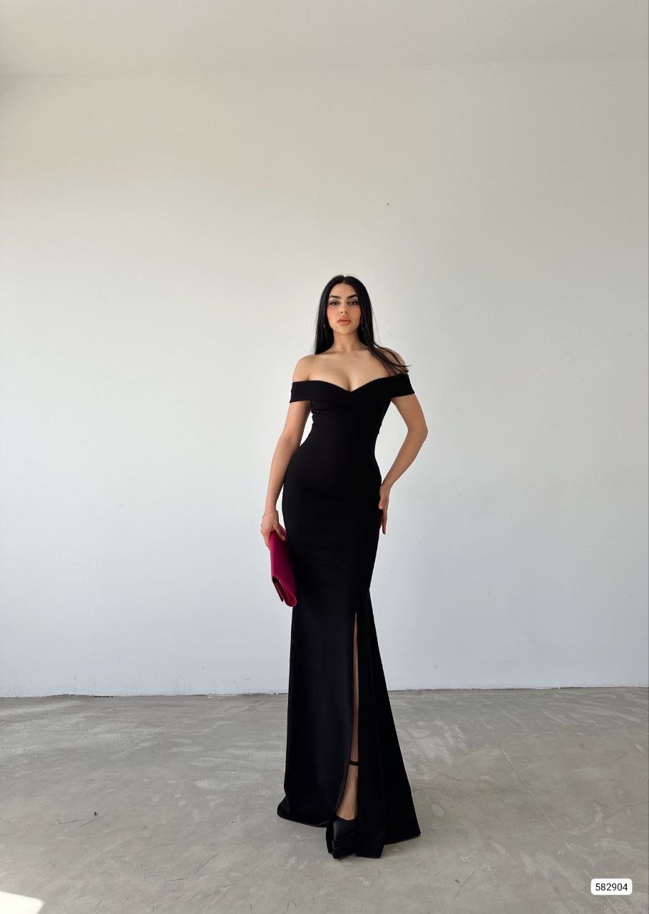 Women's Neoprene Fabric Boat Neck and Décolleté Detail Dress
