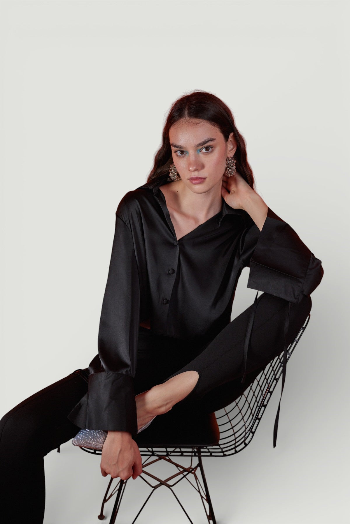 Özel Dokulu Saten Crop Silky Gömlek Siyah