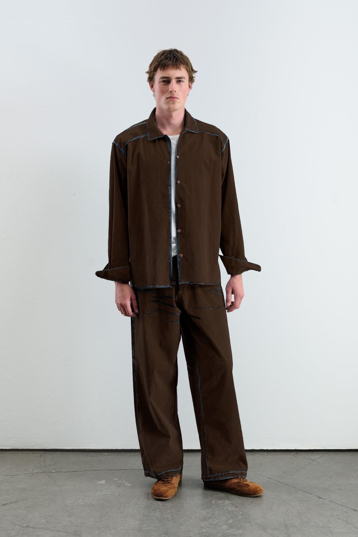 EFEKTLİ KADİFE KAPLAMA DENIM KAHVERENGİ GÖMLEK