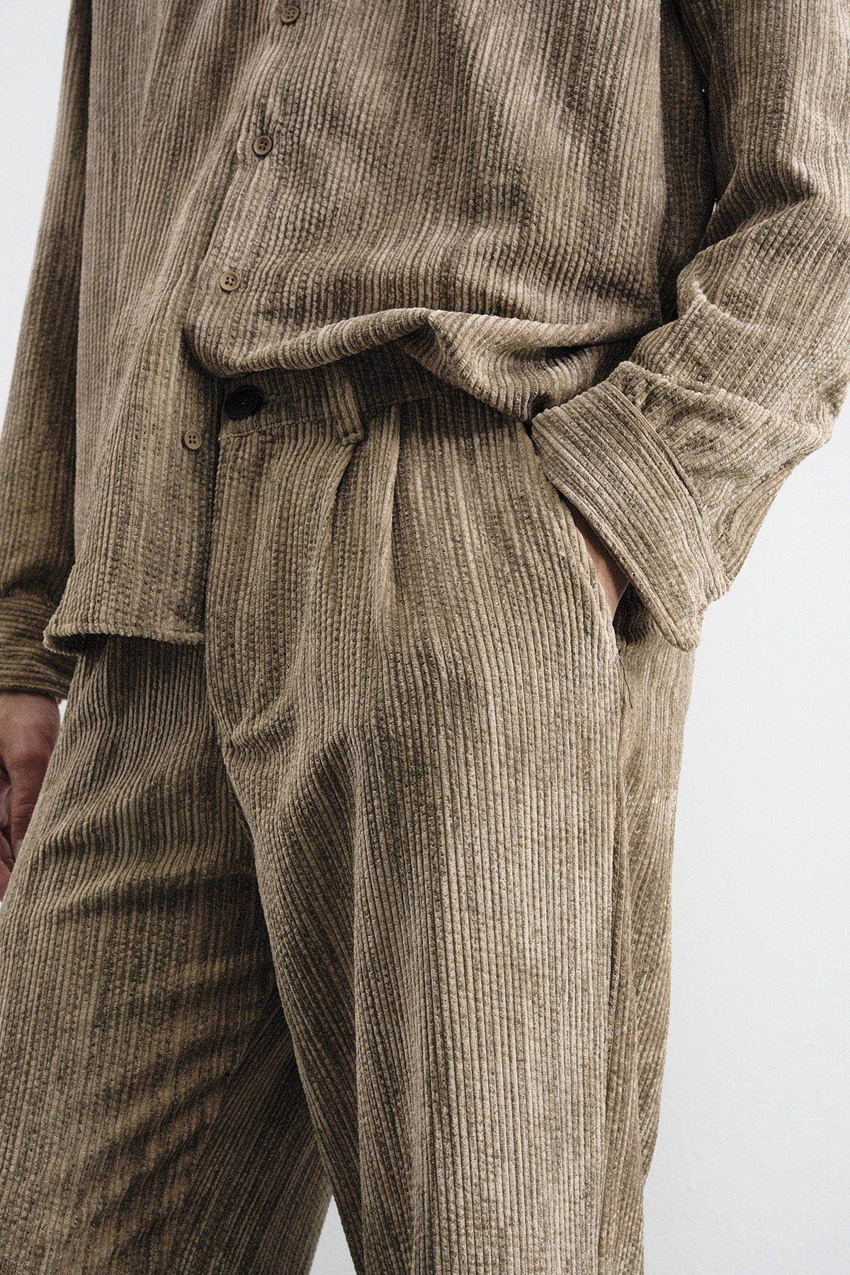 EFEKTLİ PİLİLİ KADİFE KAHVERENGİ PANTOLON