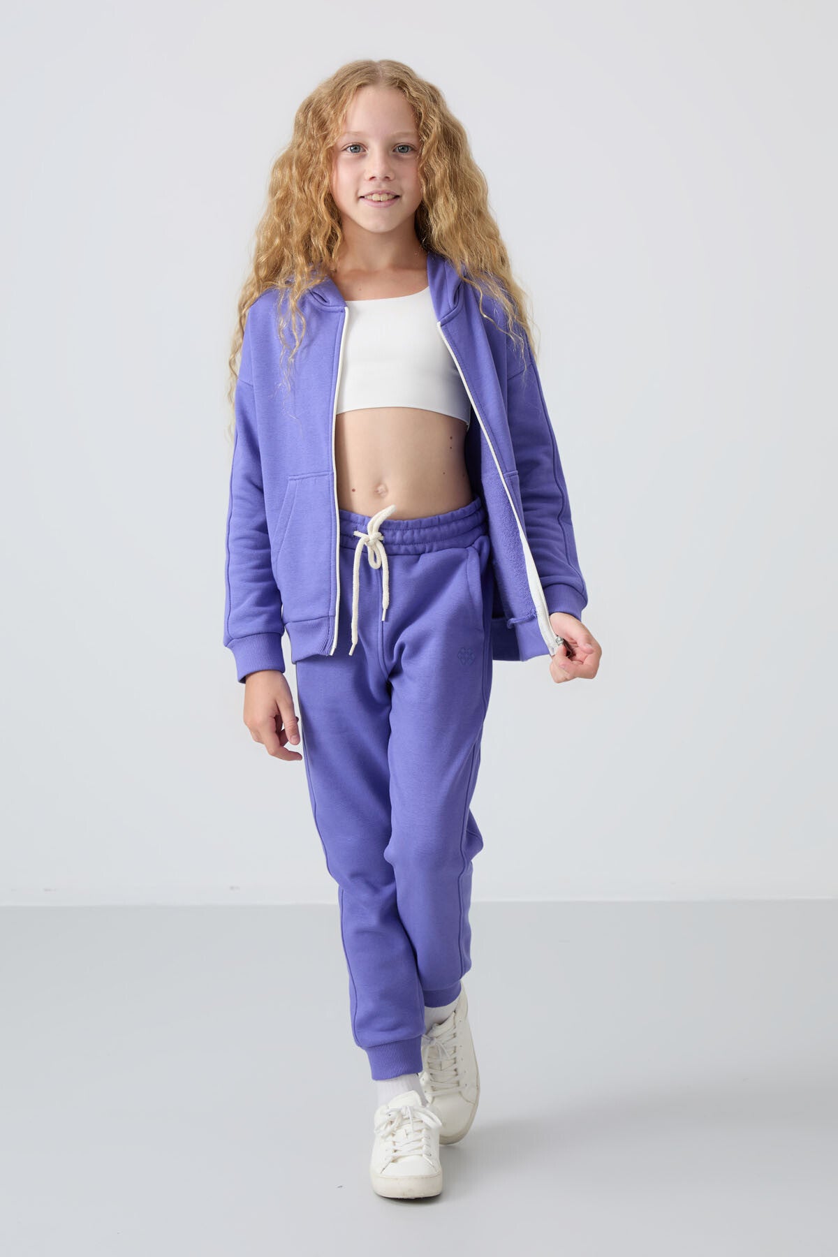 Eflatun Pamuklu İçi Tüylü Yumuşak Dokulu Standart Fit Nakışlı Kız Çocuk Eşofman Takım - 75148