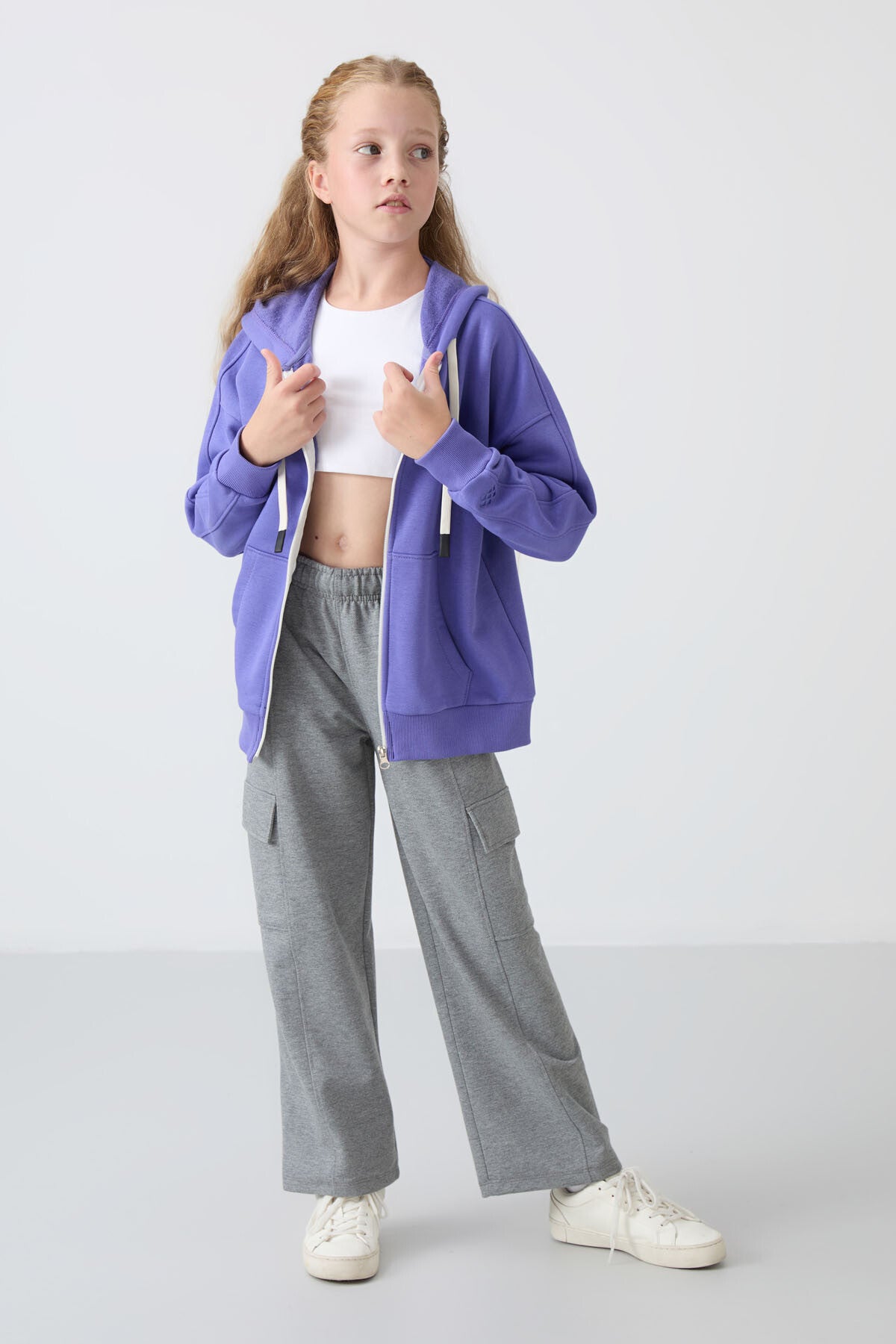 Eflatun Pamuklu İçi Tüylü Yumuşak Dokulu Standart Fit Nakışlı Kız Çocuk Sweatshirt - 75149