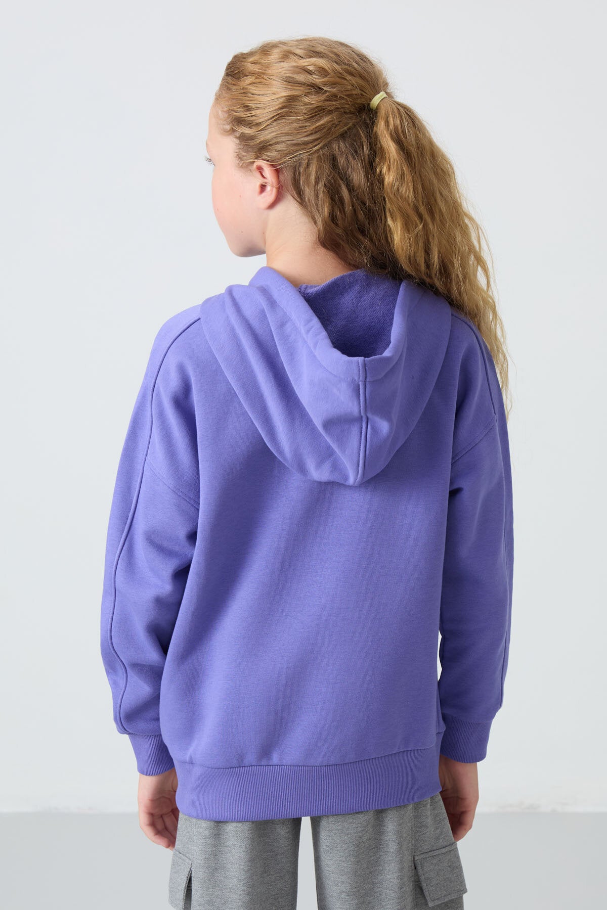 Eflatun Pamuklu İçi Tüylü Yumuşak Dokulu Standart Fit Nakışlı Kız Çocuk Sweatshirt - 75149