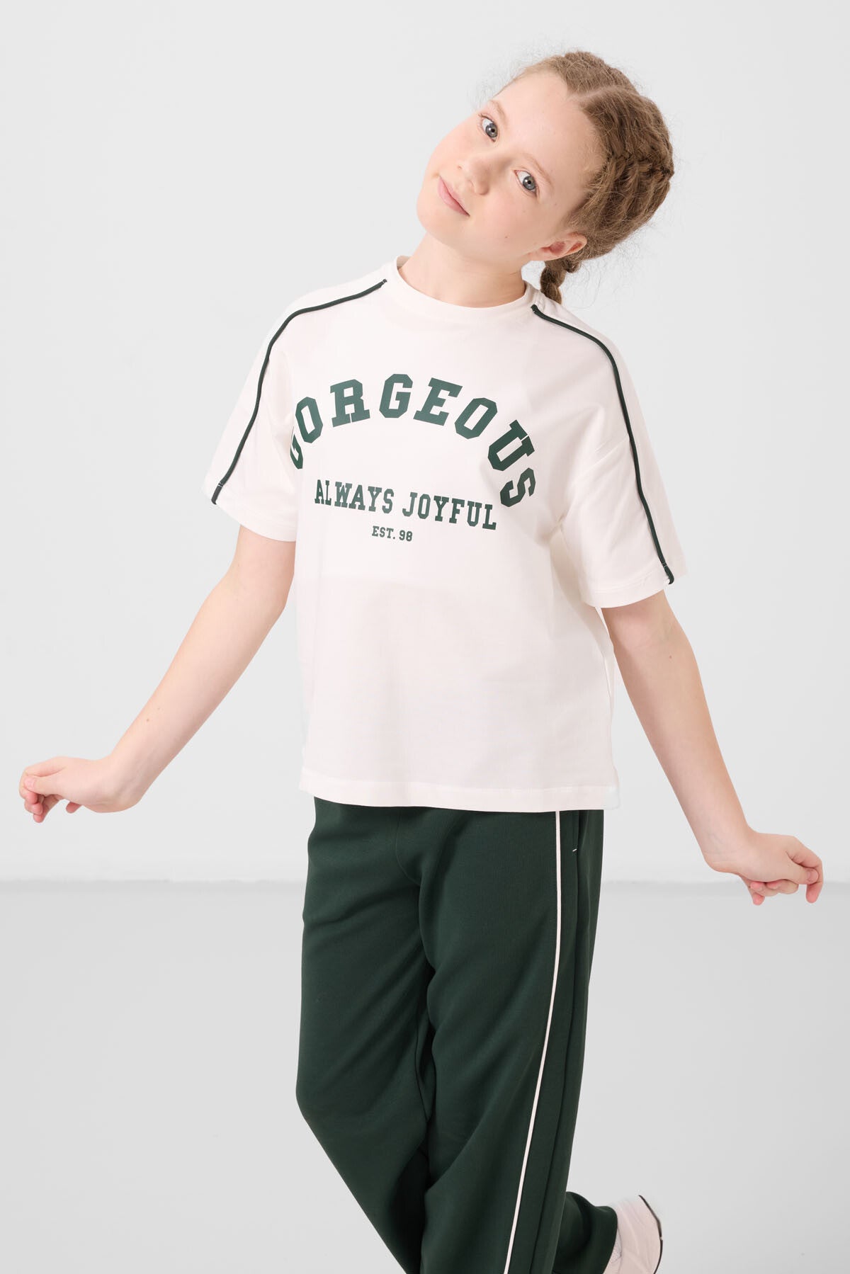 Ekru-Çam Yeşil O Yaka Baskılı Geniş Paça Çıt Çıt Detaylı Kız Çocuk Palazzo Eşofman Takım - 75172