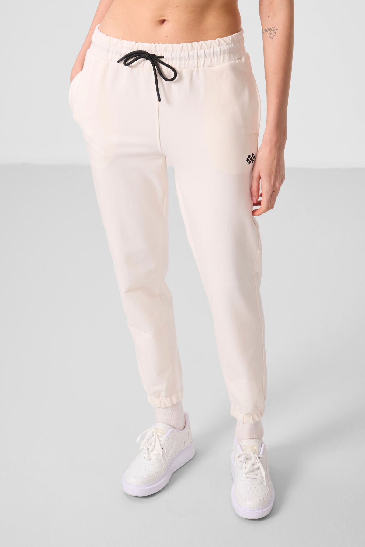 Ekru Dik Yaka Fermuarlı Rahat Form Kadın Eşofman Tunik Takım - 95345