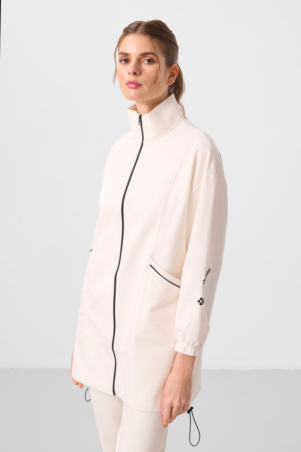 Ecru Stand-Collar Zippered Relaxed-Fit Women's Tracksuit Tunic Set - 95345
