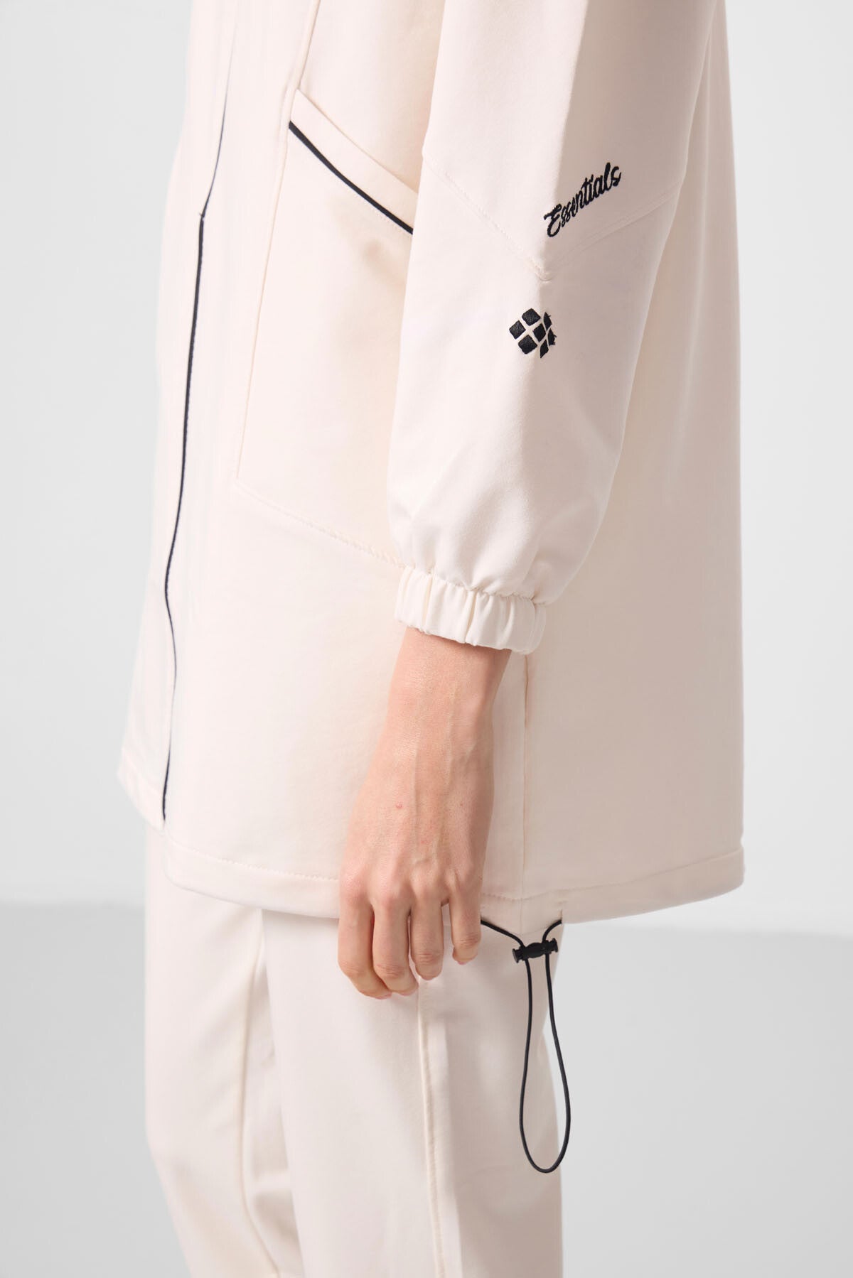 Ecru Stand-Collar Zippered Relaxed-Fit Women's Tracksuit Tunic Set - 95345