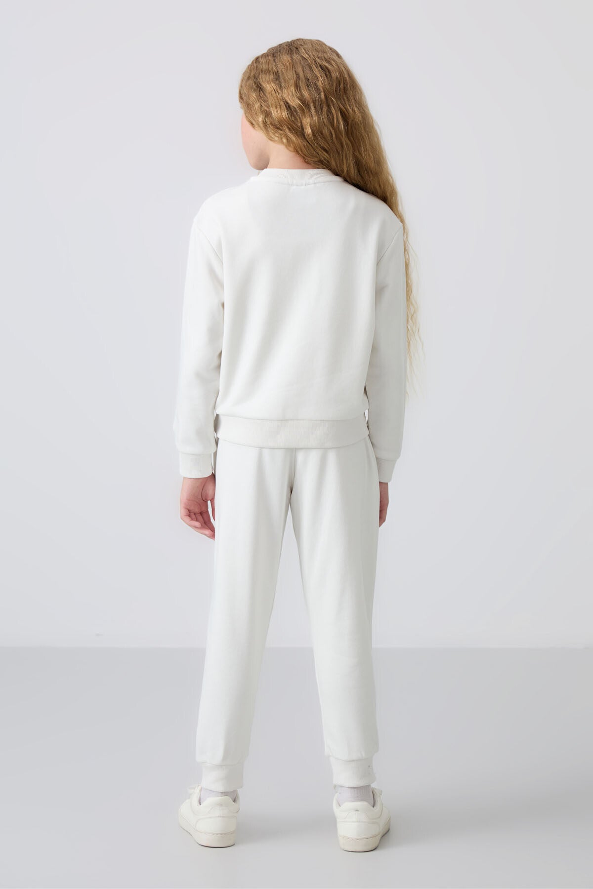 Ekru Pamuklu İçi Tüylü Yumuşak Dokulu Oversize Nakışlı Kız Çocuk Eşofman Takım - 75145