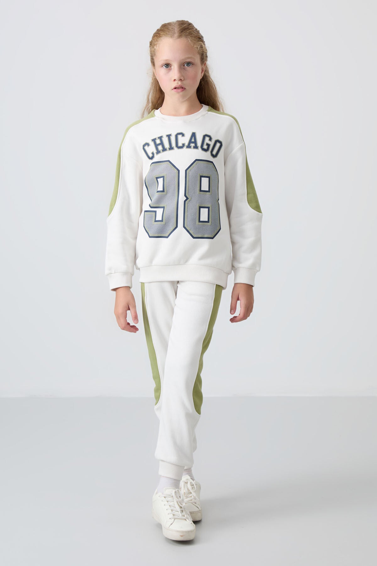 Ekru Pamuklu İçi Tüylü Yumuşak Dokulu Standart Fit Baskılı Kız Çocuk Eşofman Takım - 75170