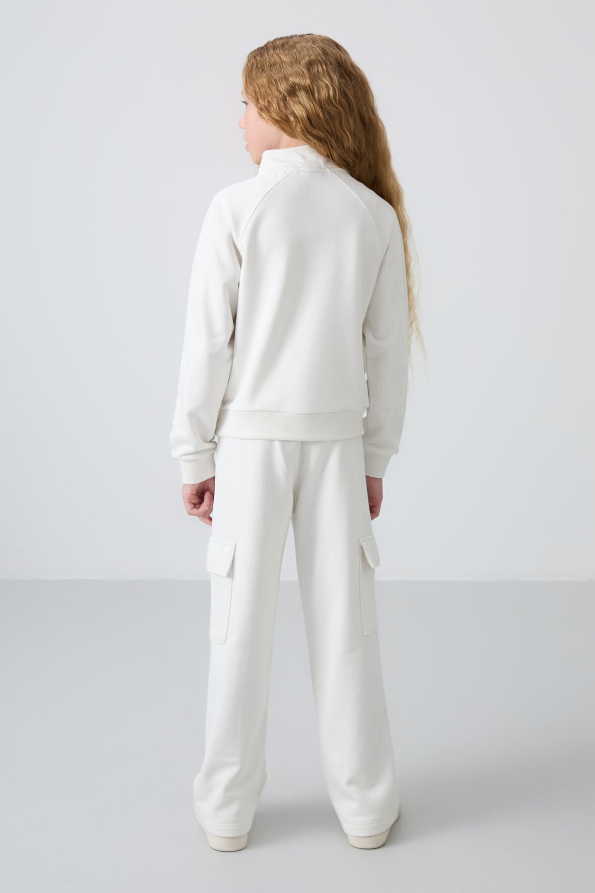 Ekru Pamuklu İçi Tüylü Yumuşak Dokulu Standart Fit Nakışlı Kız Çocuk Eşofman Takım - 75159