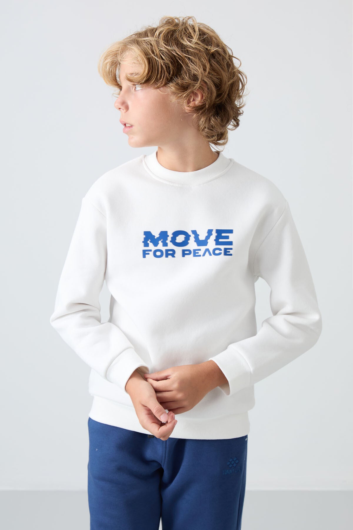 Ekru Pamuklu Kalın İçi Tüylü Yumuşak Dokulu Standart Fit Baskılı Erkek Çocuk Sweatshirt - 11216