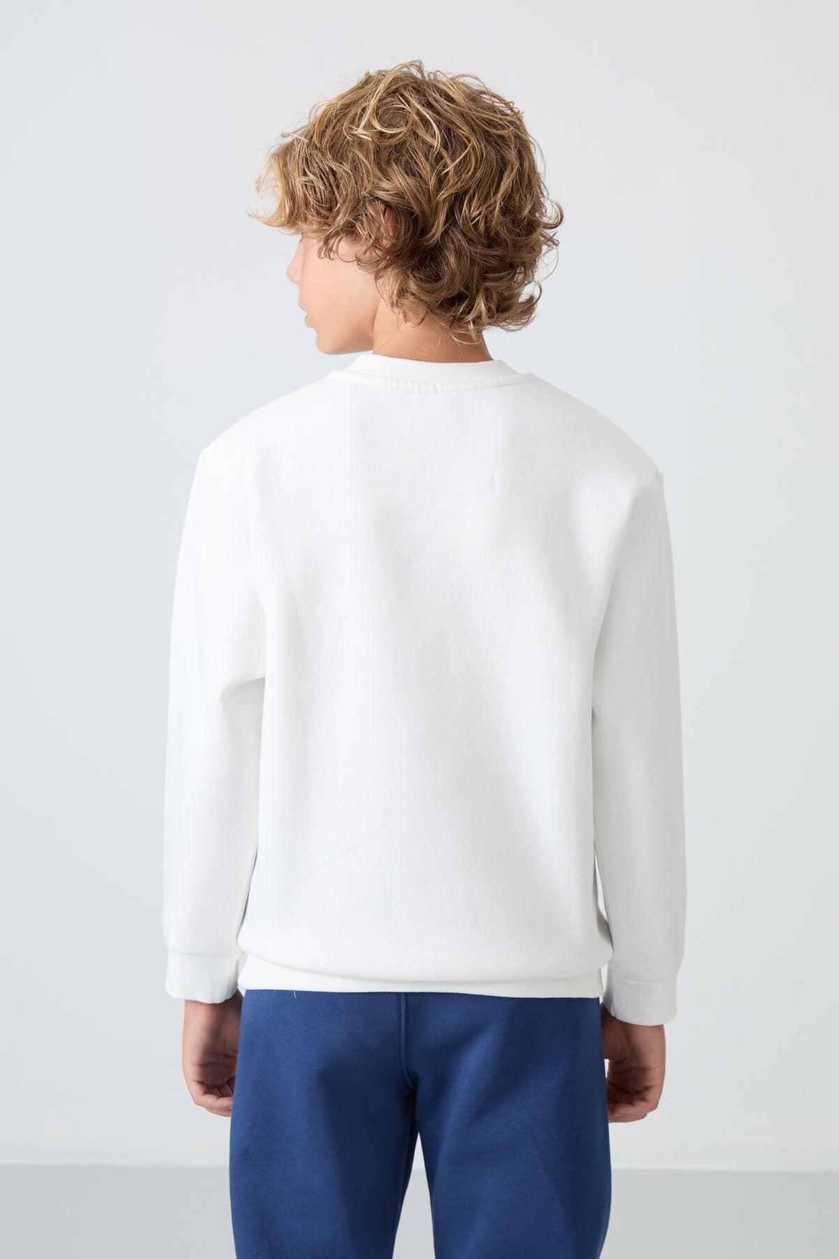 Ekru Pamuklu Kalın İçi Tüylü Yumuşak Dokulu Standart Fit Baskılı Erkek Çocuk Sweatshirt - 11216