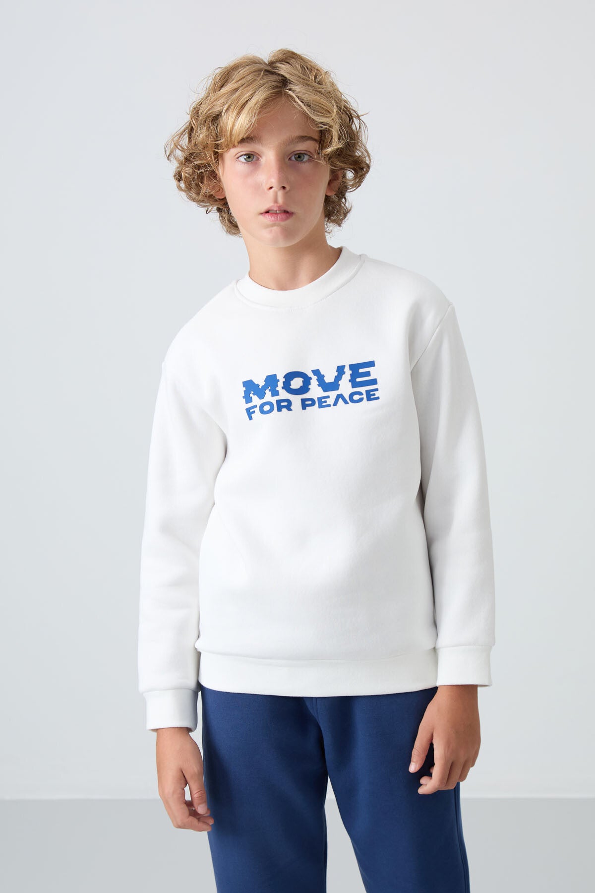 Ekru Pamuklu Kalın İçi Tüylü Yumuşak Dokulu Standart Fit Baskılı Erkek Çocuk Sweatshirt - 11216