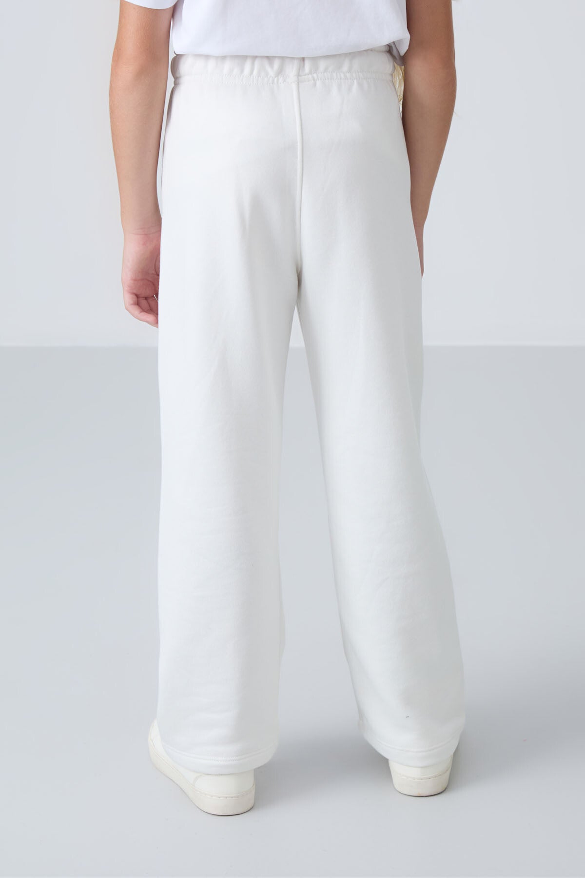 Ekru Pamuklu İçi Tüylü Yumuşak Dokulu Standart Fit Nakışlı Kız Çocuk Eşofman Alt - 75146