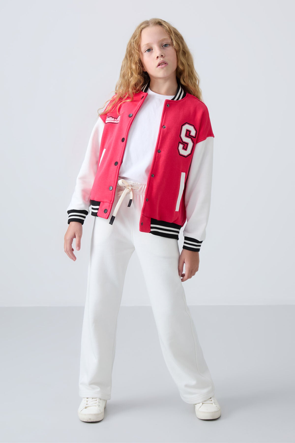 Ekru Pamuklu İçi Tüylü Yumuşak Dokulu Standart Fit Nakışlı Kız Çocuk Eşofman Alt - 75146