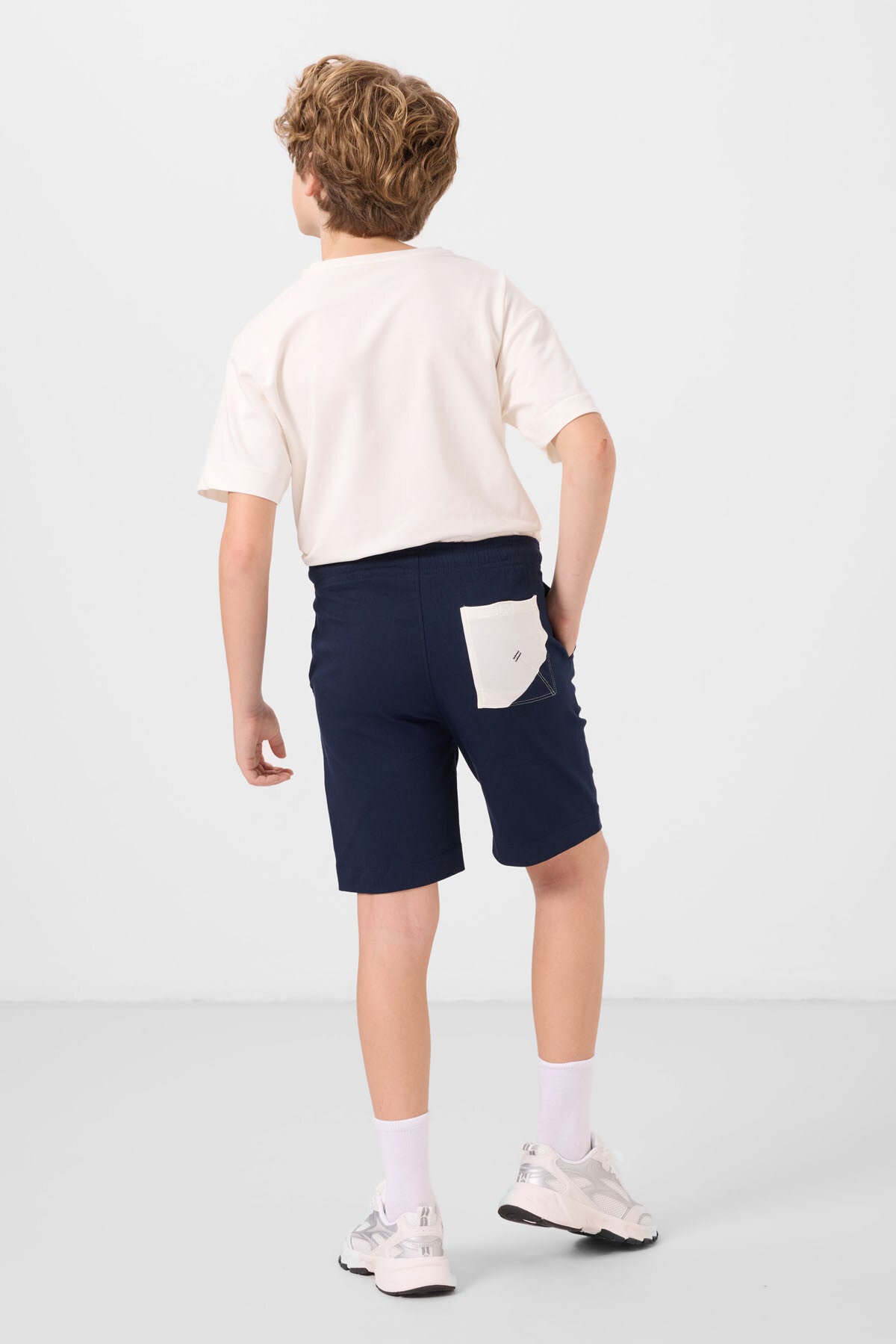 Ekru-Lacivert Pamuklu Oversize Fit Dokuma Hafif Esnek Chino Erkek Çocuk Şort Takım - 11278