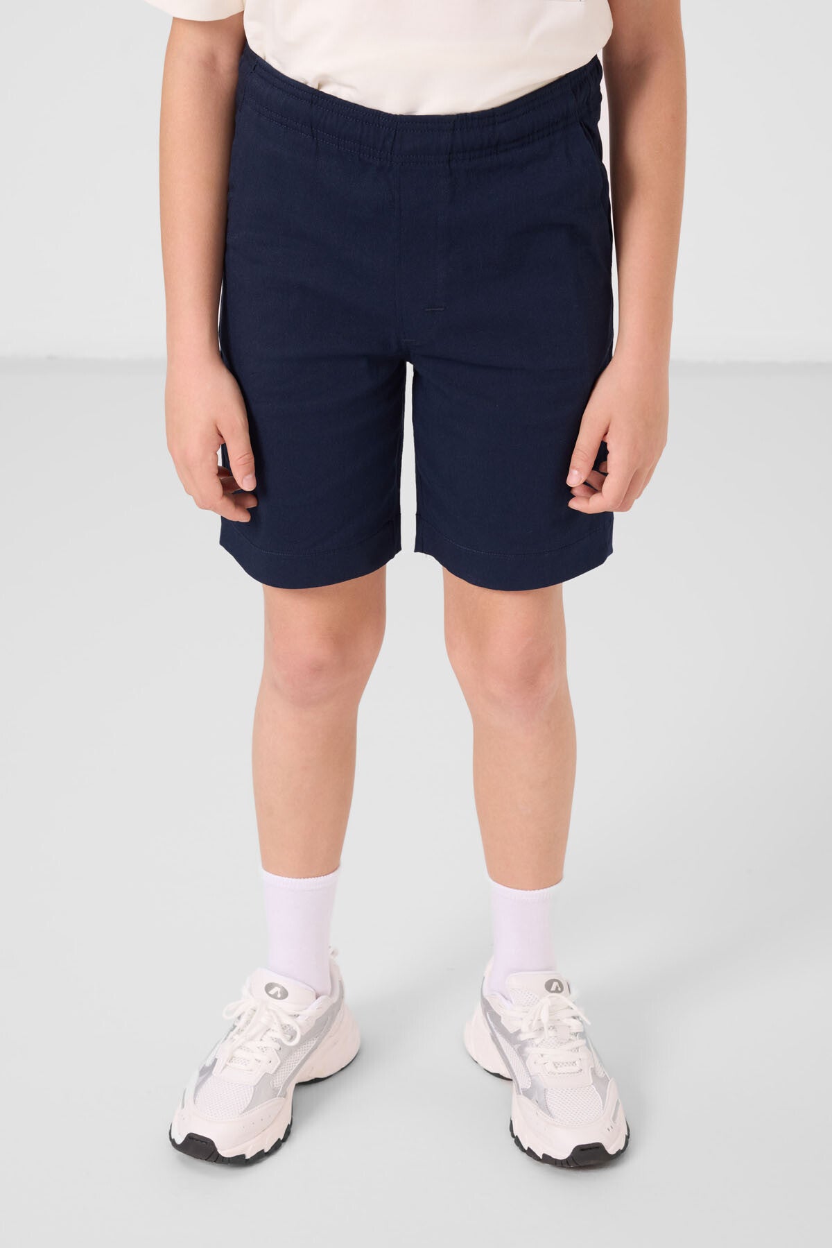 Ekru-Lacivert Pamuklu Oversize Fit Dokuma Hafif Esnek Chino Erkek Çocuk Şort Takım - 11278