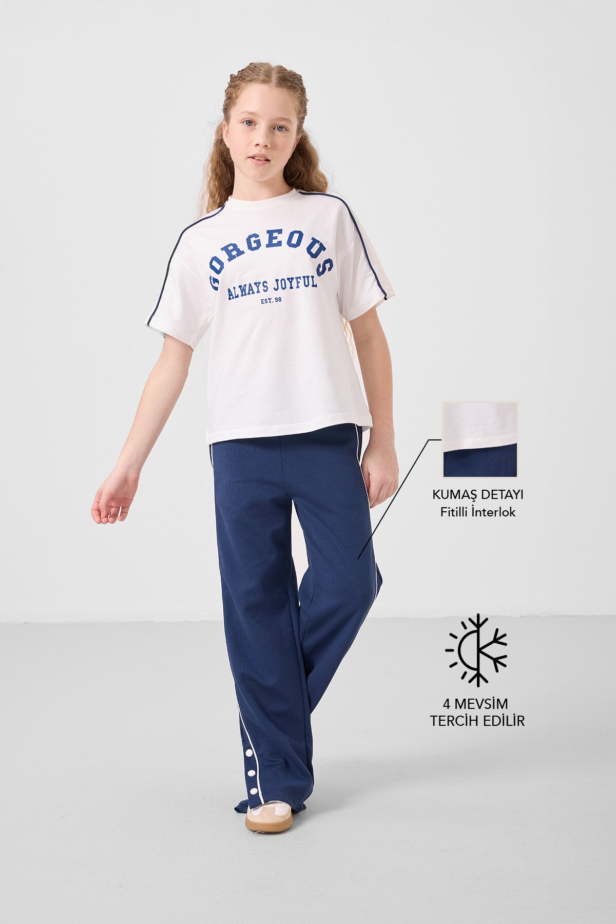 Ekru-Parlament O Yaka Baskılı Geniş Paça Çıt Çıt Detaylı Kız Çocuk Palazzo Eşofman Takım - 75172