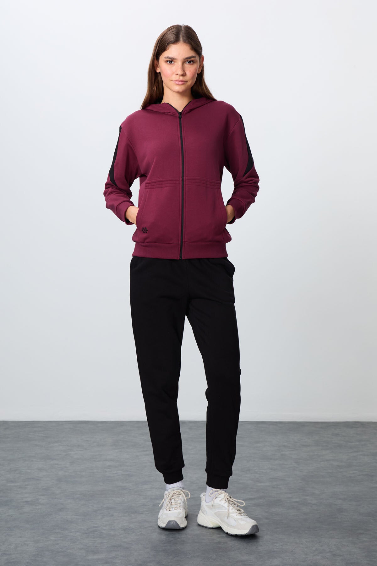 Erguvan-Siyah Pamuklu Kalın Kapüşonlu Oversize Fit Kadın Eşofman Takım - 95343