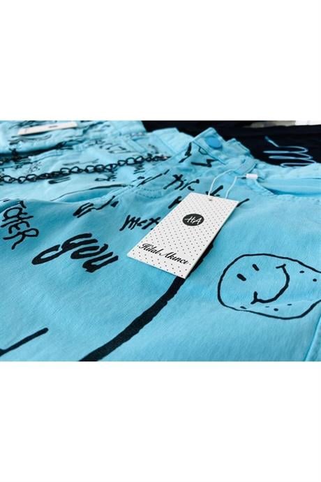 Erkek Çocuk Kulaklık Baskılı Siyah Tişört Zincirli Yazılı Kot Şort Şapka 2'li Takım Mavi 12 Yaş