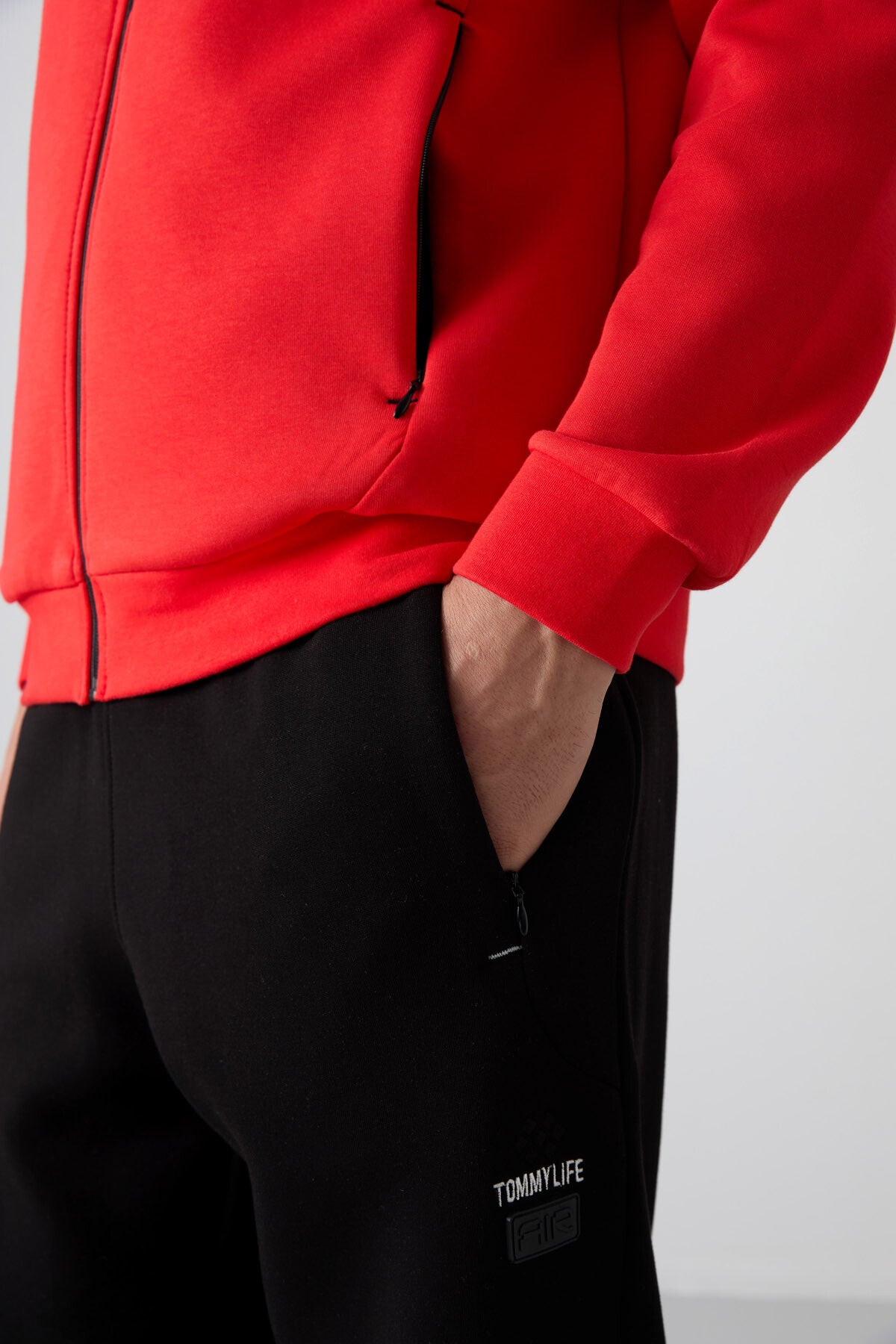 Fiesta - Siyah Pamuklu Kalın Yumuşak Dokulu Comfort Fit Baskılı Erkek Eşofman Takım - 85236