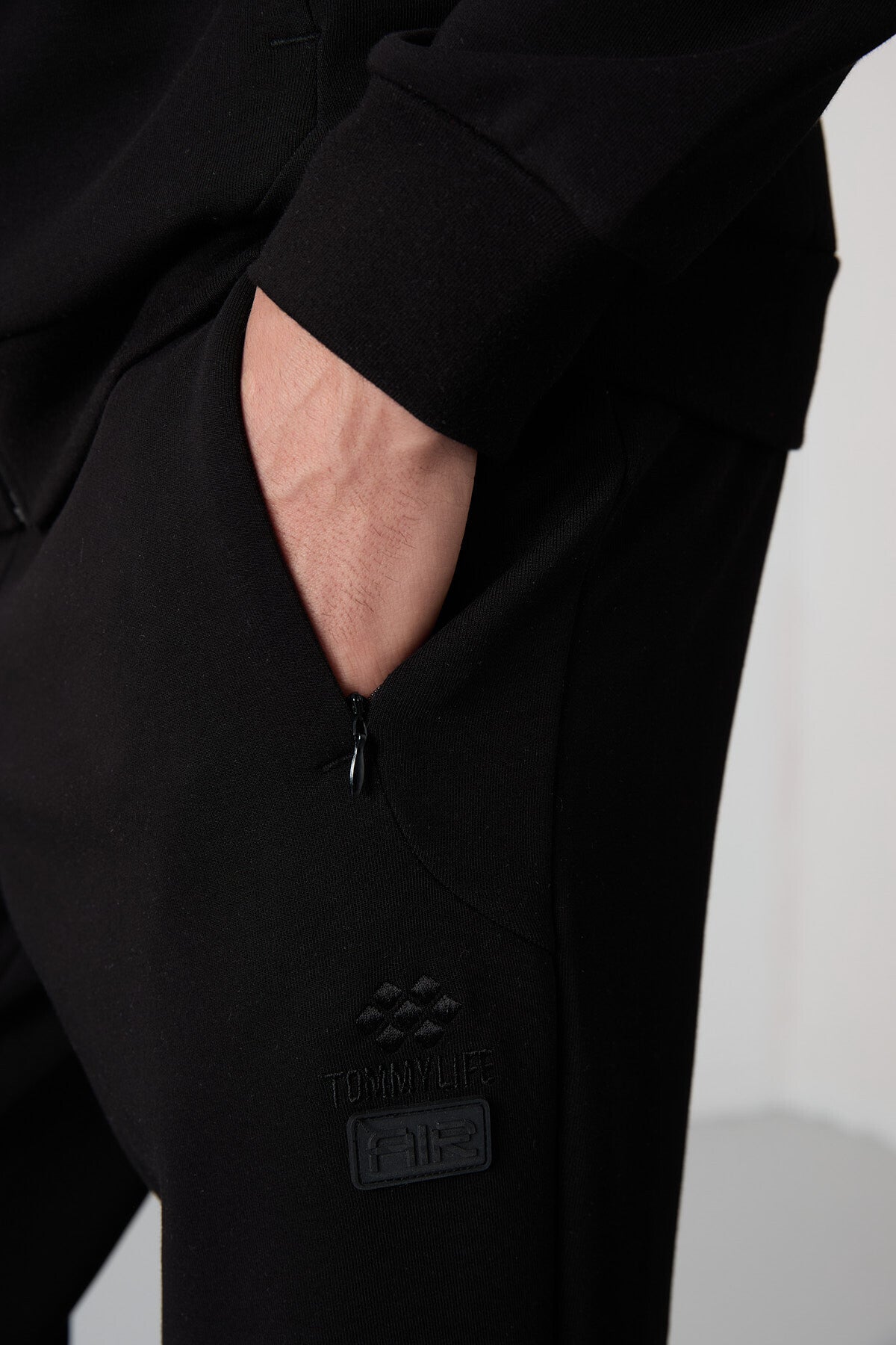 Siyah Pamuklu Kalın Yumuşak Dokulu Comfort Fit Baskılı Erkek Eşofman Takım - 85236