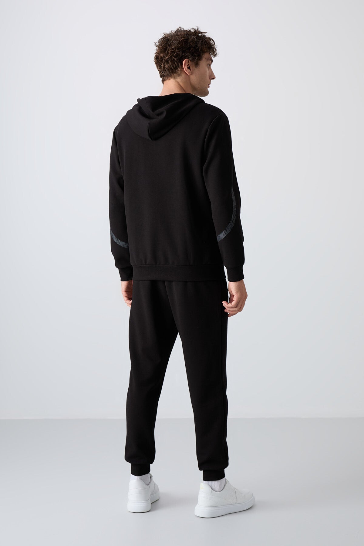 Siyah Pamuklu Kalın Yumuşak Dokulu Comfort Fit Baskılı Erkek Eşofman Takım - 85236