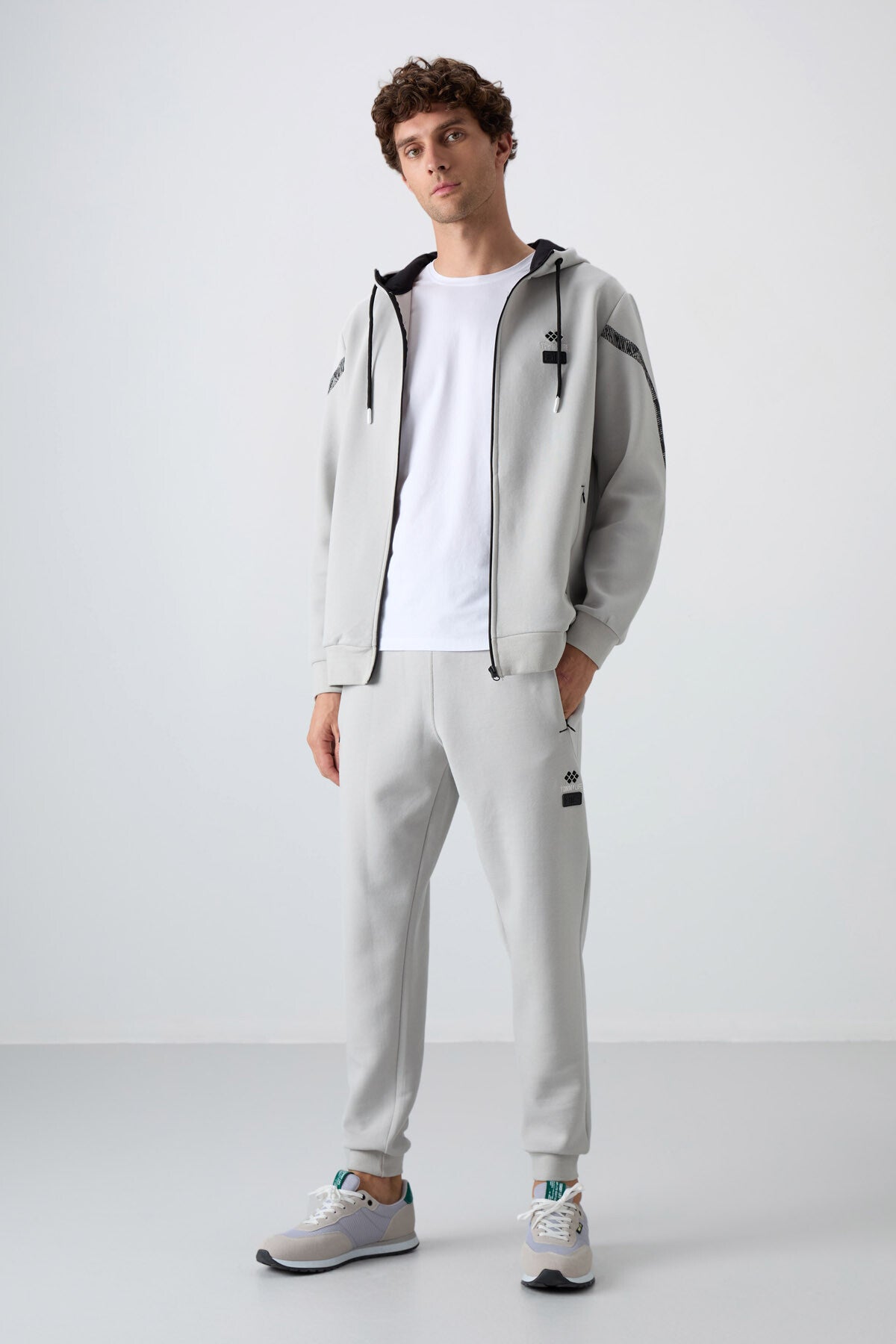 Taş Pamuklu Kalın Yumuşak Dokulu Comfort Fit Baskılı Erkek Eşofman Takım - 85236