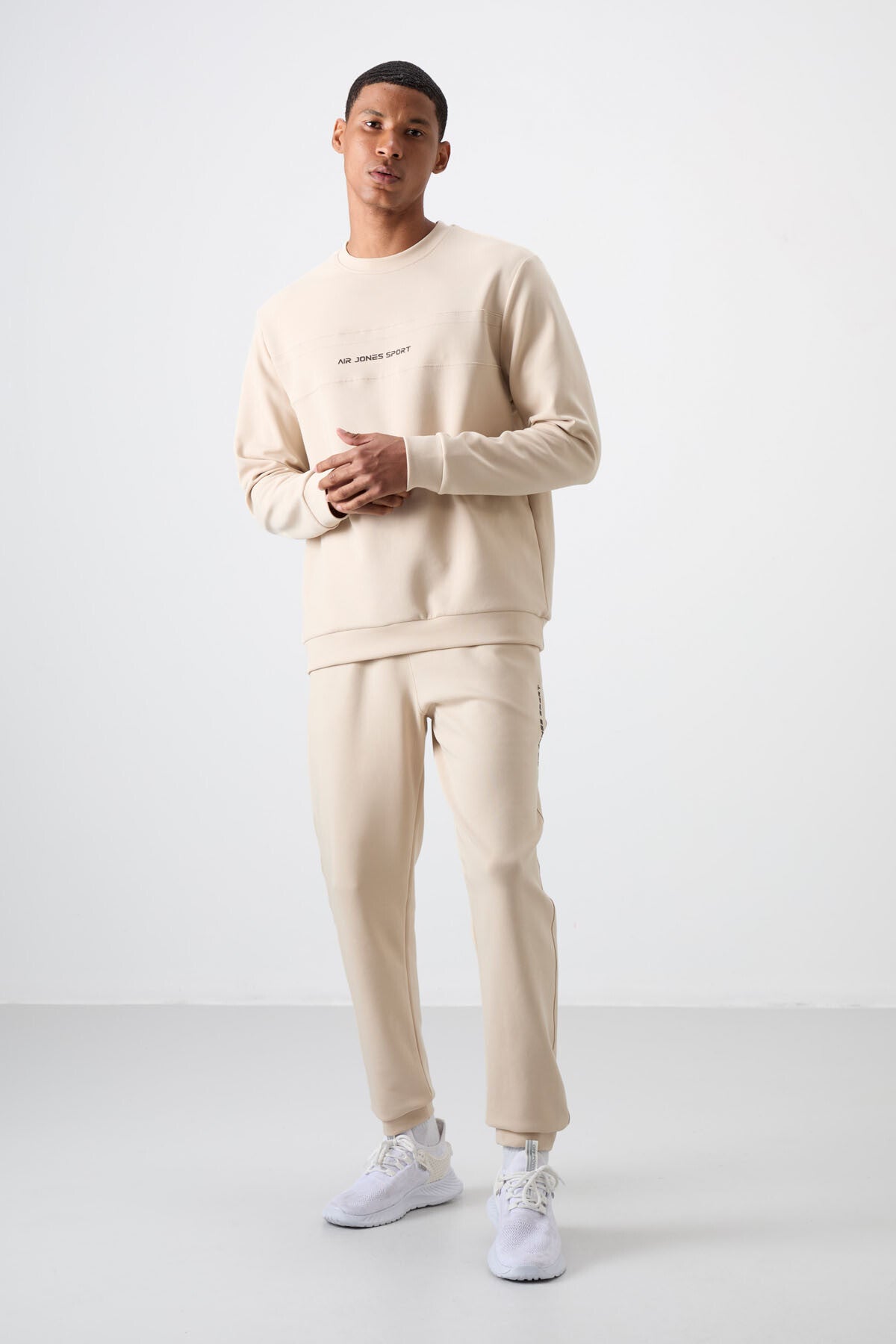 Bej Pamuklu Kalın Yumuşak Dokulu Comfort Fit Baskılı Erkek Eşofman Takım - 85253