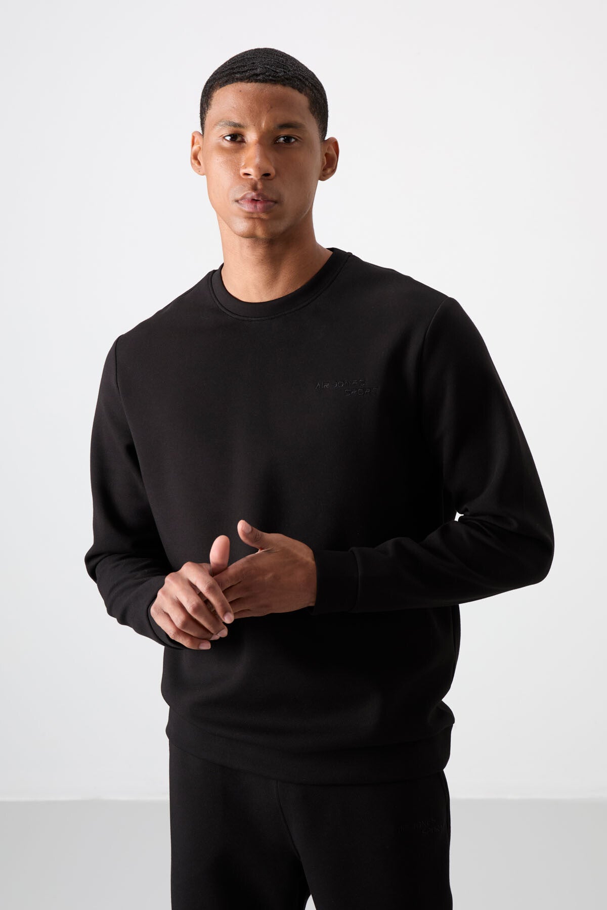 Siyah - Siyah Pamuklu Kalın Yumuşak Dokulu Comfort Fit Nakışlı Erkek Eşofman Takım - 85254