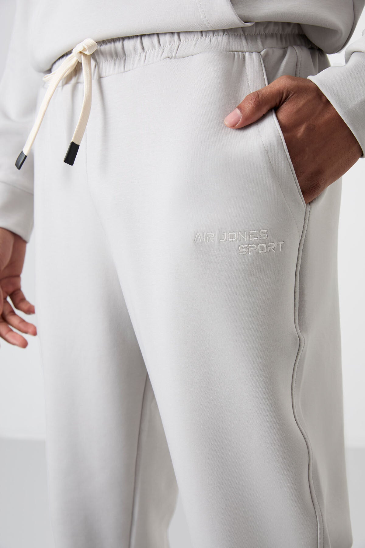 Taş Pamuklu Kalın Yumuşak Dokulu Comfort Fit Nakışlı Erkek Eşofman Takım - 85255