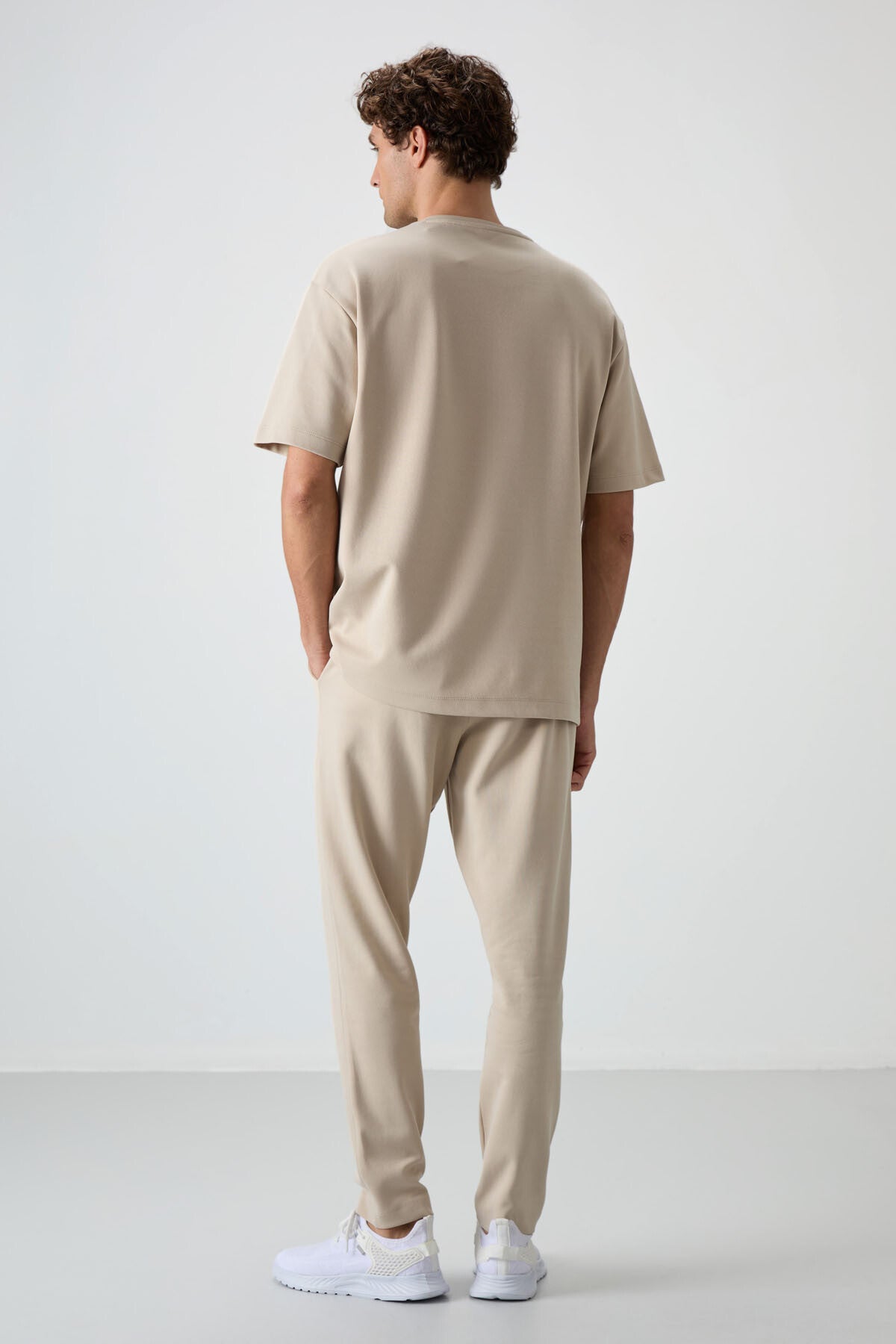 Bej Pamuklu Kalın Yumuşak Dokulu Oversize Fit Nakışlı Erkek Eşofman Takım - 85252