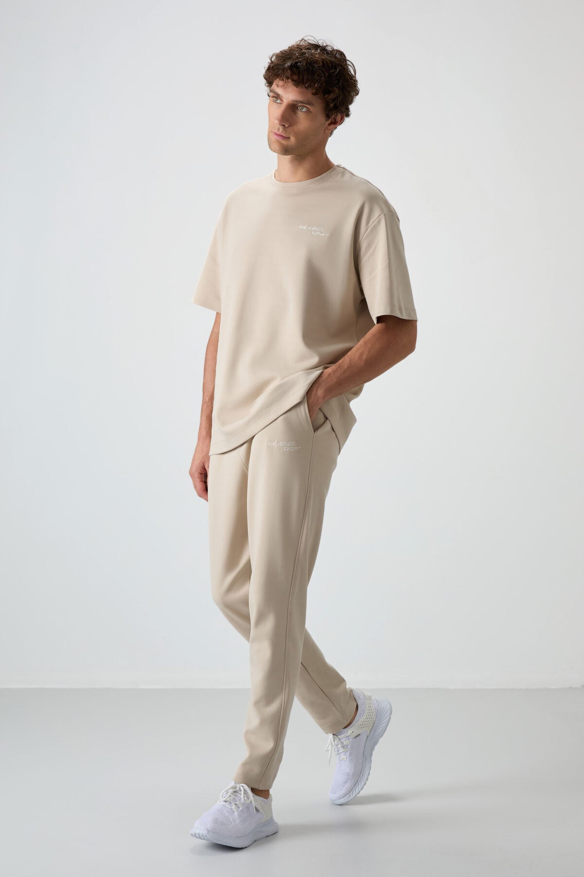 Bej Pamuklu Kalın Yumuşak Dokulu Oversize Fit Nakışlı Erkek Eşofman Takım - 85252