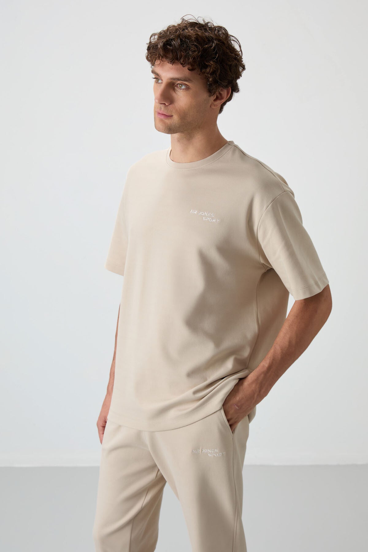 Bej Pamuklu Kalın Yumuşak Dokulu Oversize Fit Nakışlı Erkek Eşofman Takım - 85252