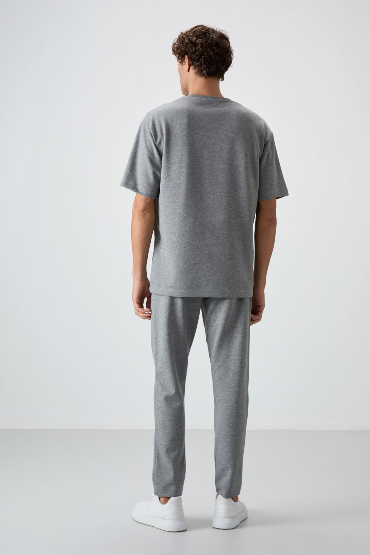 Gri Melanj Pamuklu Kalın Yumuşak Dokulu Oversize Fit Nakışlı Erkek Eşofman Takım - 85252