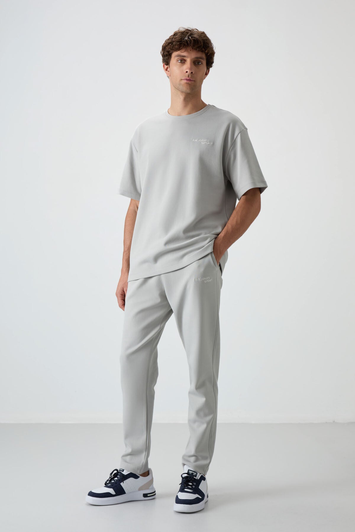 Taş Pamuklu Kalın Yumuşak Dokulu Oversize Fit Nakışlı Erkek Eşofman Takım - 85252