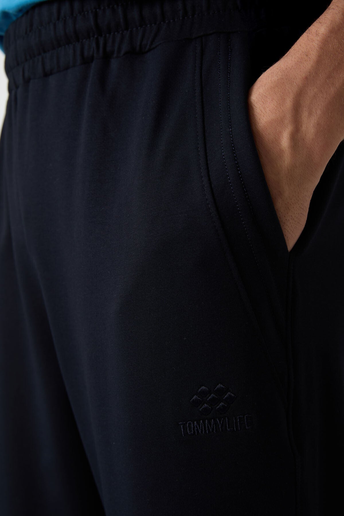 Lacivert Pamuklu Yumuşak Dokulu Standart Fit Nakışlı Erkek Kapri - 83102