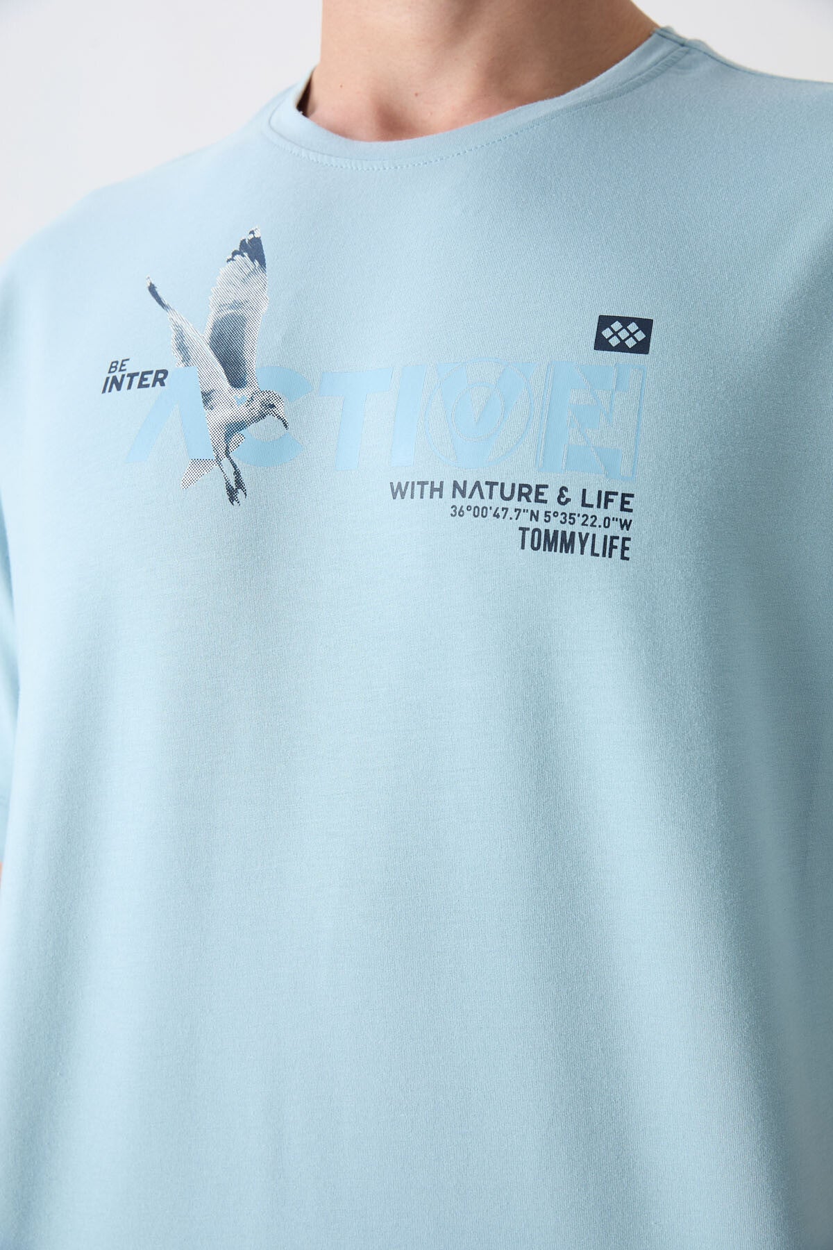 Açık Mavi Pamuklu Kalın Yumuşak Dokulu Oversize Fit Baskılı Erkek T-Shirt - 88344