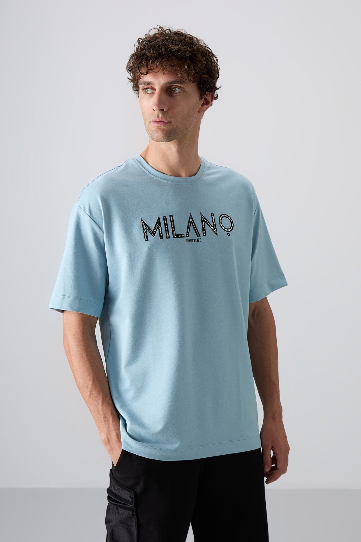 Açık Mavi Pamuklu Kalın Yumuşak Dokulu Oversize Fit Baskılı Erkek T-Shirt - 88345