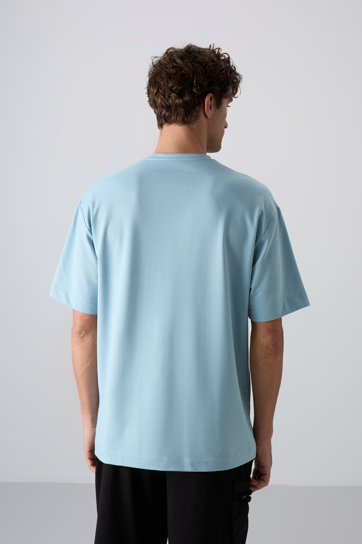 Açık Mavi Pamuklu Kalın Yumuşak Dokulu Oversize Fit Baskılı Erkek T-Shirt - 88345