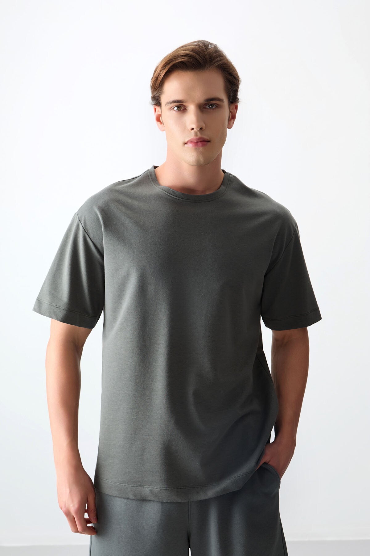 Haki Pamuklu Kalın Yumuşak Dokulu Oversize Fit Basic Erkek T-Shirt - 88377