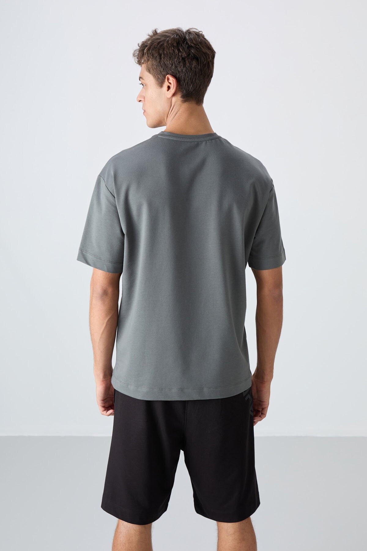 Haki Pamuklu Kalın Yumuşak Dokulu Oversize Fit Baskılı Erkek T-Shirt - 88344