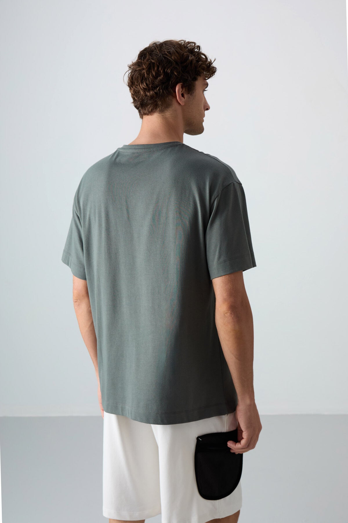 Haki Pamuklu Kalın Yumuşak Dokulu Oversize Fit Baskılı Erkek T-Shirt - 88329