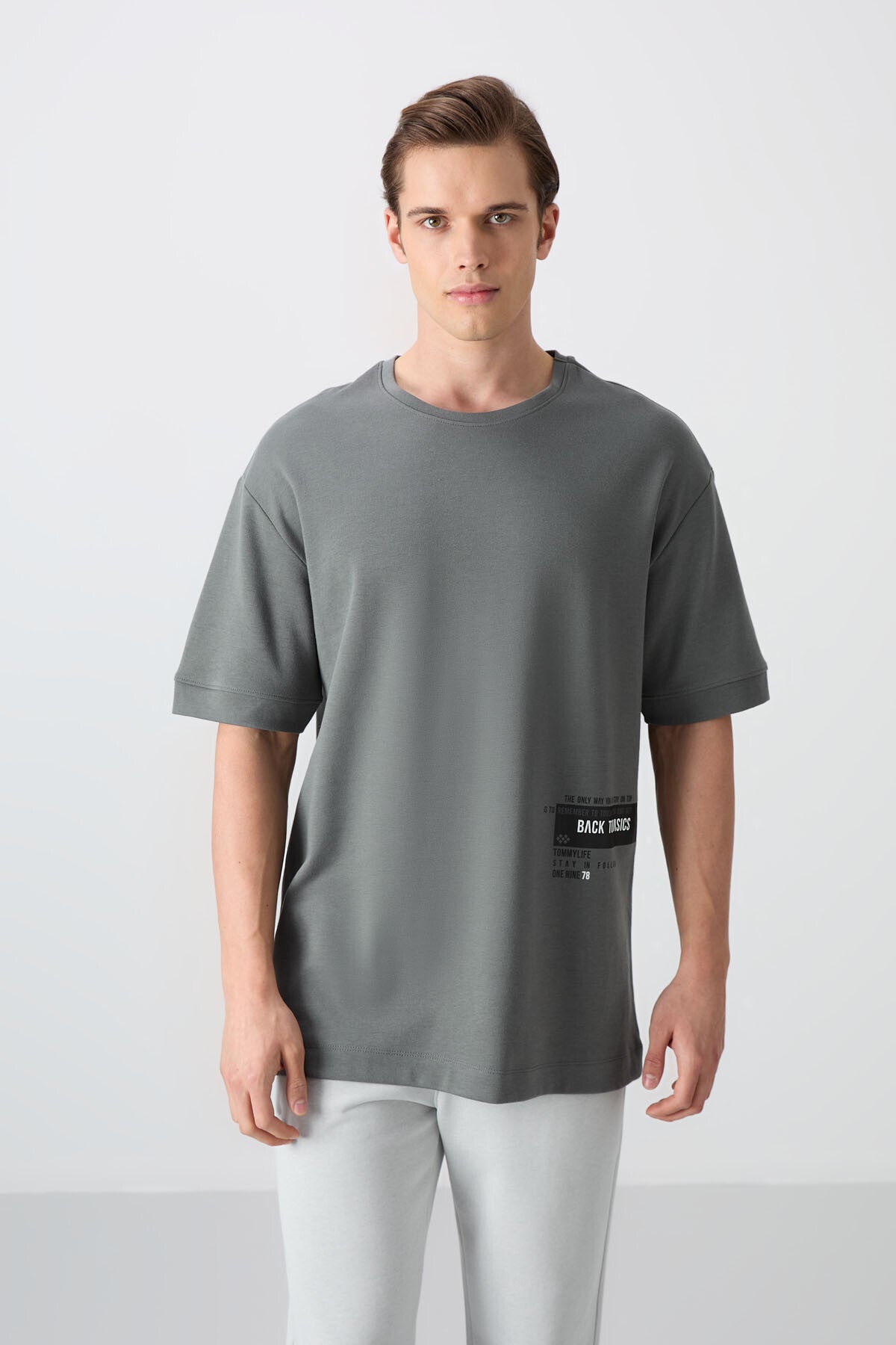 Haki Pamuklu Kalın Yumuşak Dokulu Oversize Fit Baskılı Erkek T-Shirt - 88322
