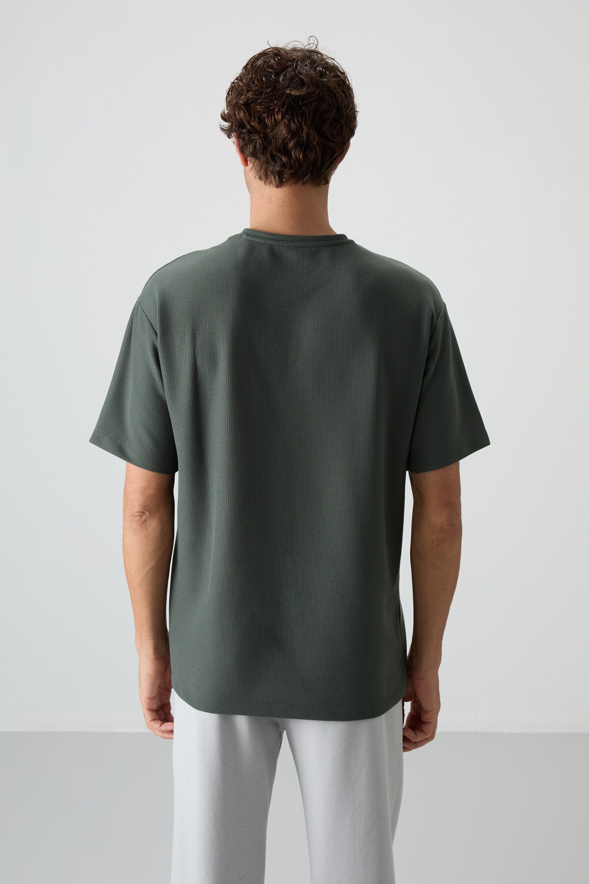 Haki Waffle İnterlok Yüzeyi Dokulu Oversize Fit Basic Erkek T-Shirt - 88379