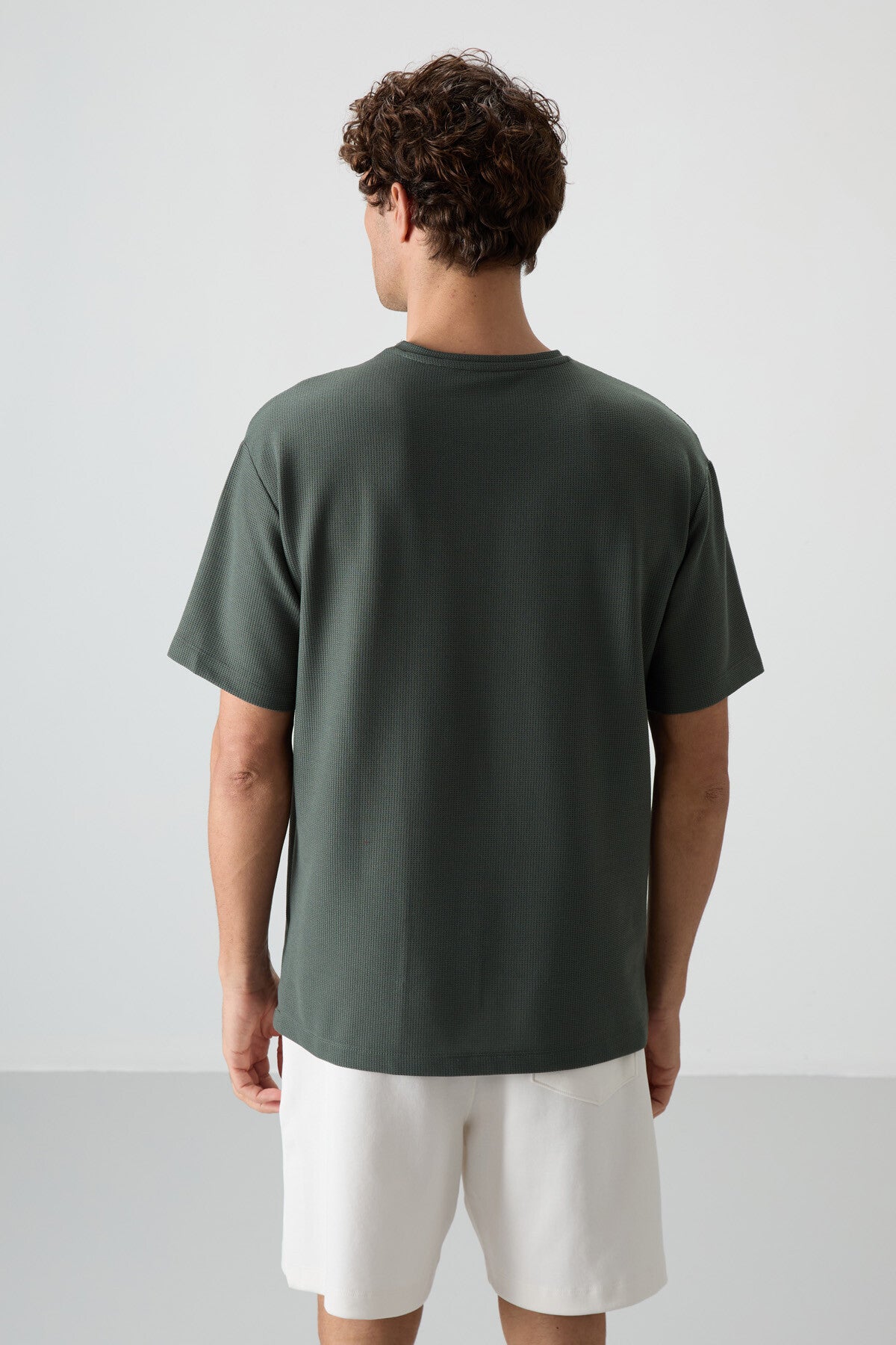 Haki Waffle İnterlok Yüzeyi Dokulu Oversize Fit Basic Erkek T-Shirt - 88380